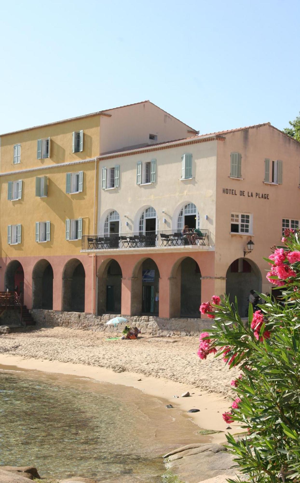 Hotel De La Plage Santa Vittoria Algajola  Exterior foto